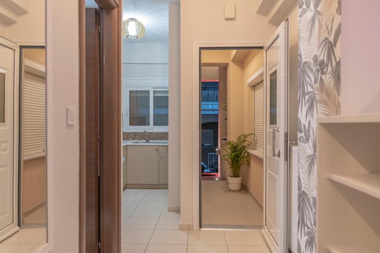 Koper House - Cozy & Tropical Oasis Steps From The Center Apartment *